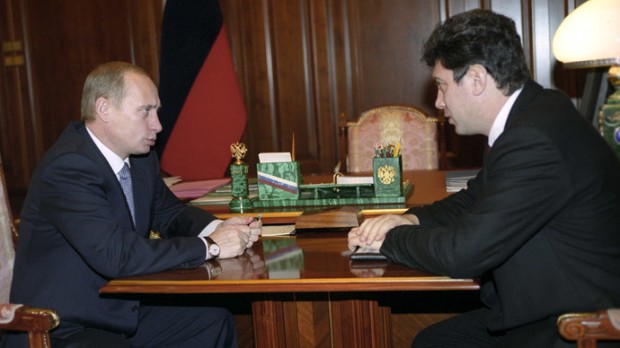 Boris Nemtsov meets with President Vladimir Putin in 2000.